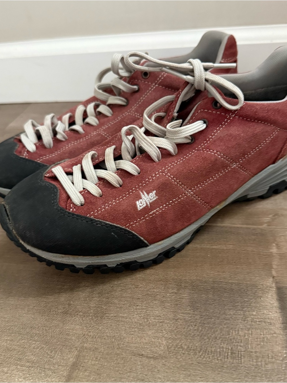 LoMer Miapos Suede Hiking Shoes Vibram Mer-Tex Women 8.5 39 Cap Toe Dark Red